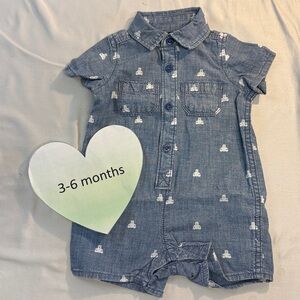 GAP - 3-6M - Blue Baby Short sleeve/shorts Romper with White Print